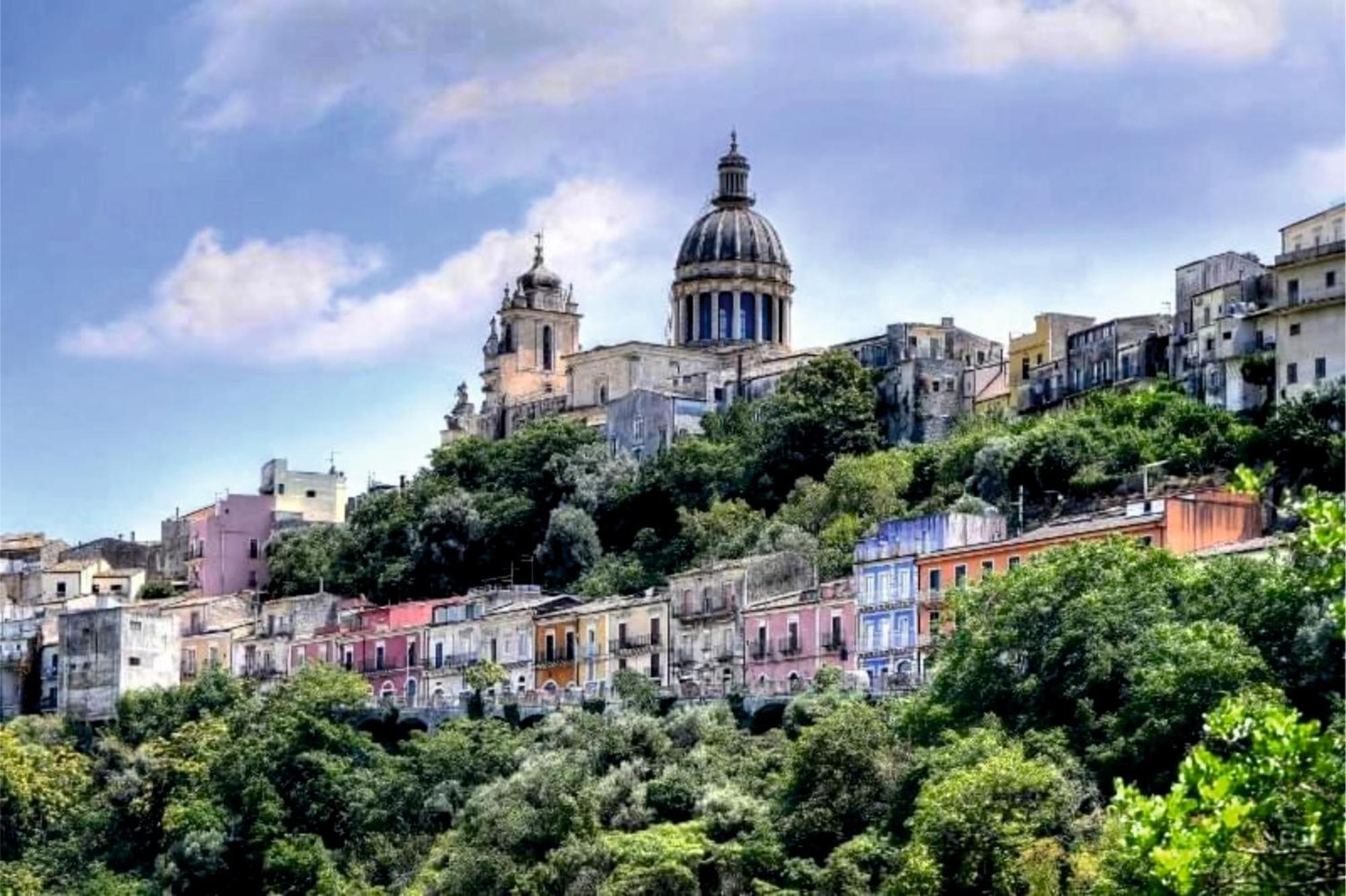 Pura Vida Iblea Hotel Ragusa Buitenkant foto