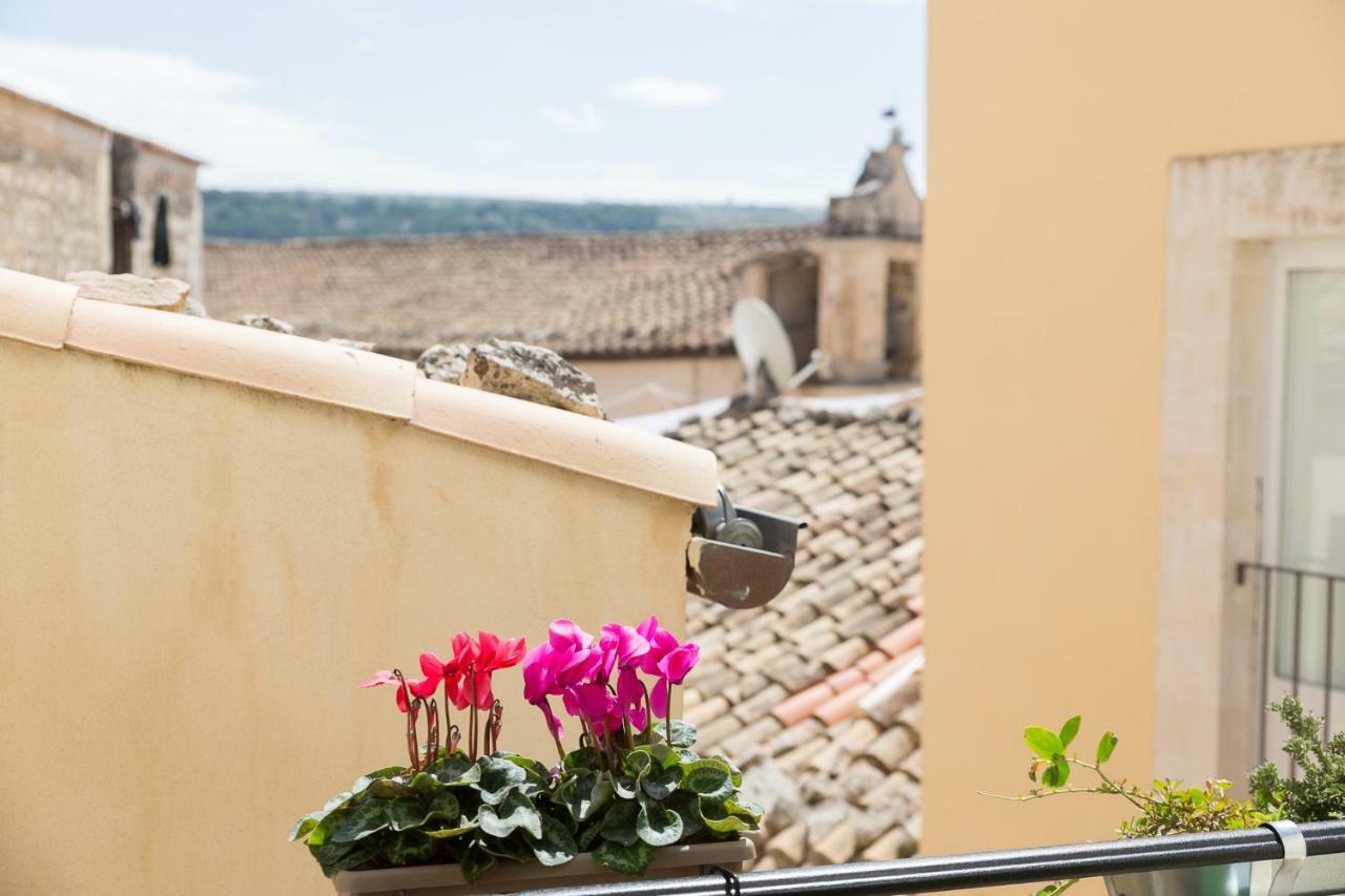 Pura Vida Iblea Hotel Ragusa Buitenkant foto