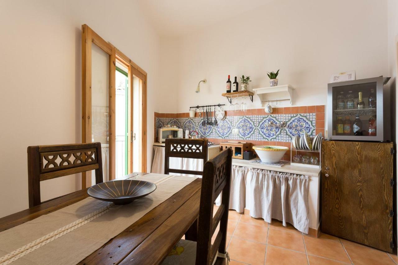Pura Vida Iblea Hotel Ragusa Buitenkant foto
