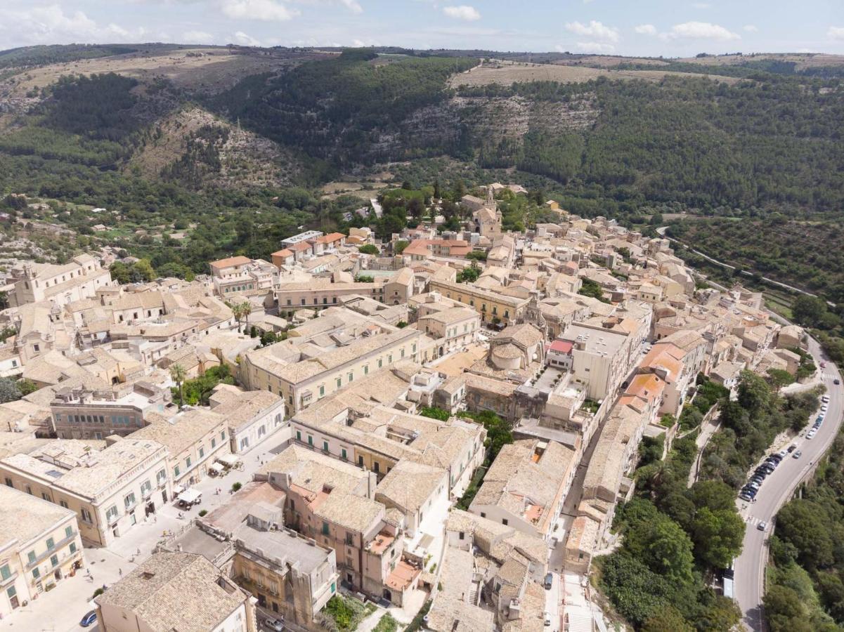 Pura Vida Iblea Hotel Ragusa Buitenkant foto